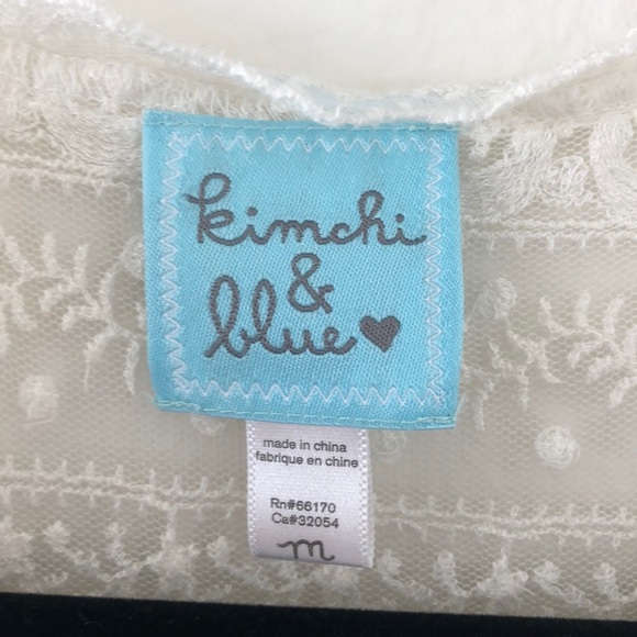 Kimchi and blue top - Picture 2 of 4